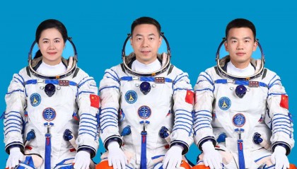 神舟十九号航天员乘组确定，王浩泽为我国首位女性航天飞行工程师