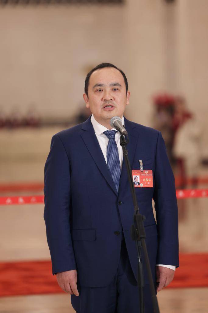 接受采访-千龙网·中国首都网