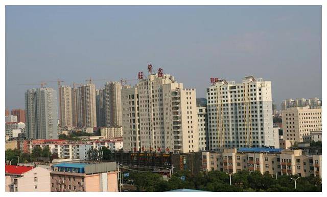 耿彦波：现实版“李达康”，走哪拆哪，离任时市民跪地挽留