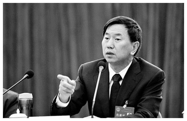 耿彦波：现实版“李达康”，走哪拆哪，离任时市民跪地挽留