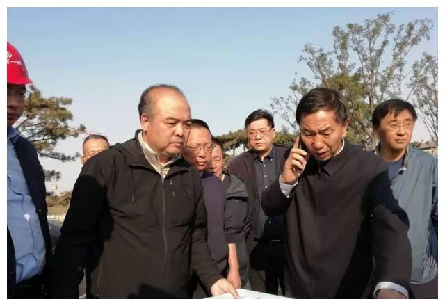 耿彦波：现实版“李达康”，走哪拆哪，离任时市民跪地挽留