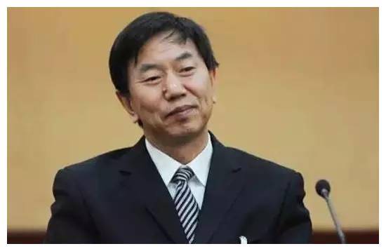 耿彦波：现实版“李达康”，走哪拆哪，离任时市民跪地挽留