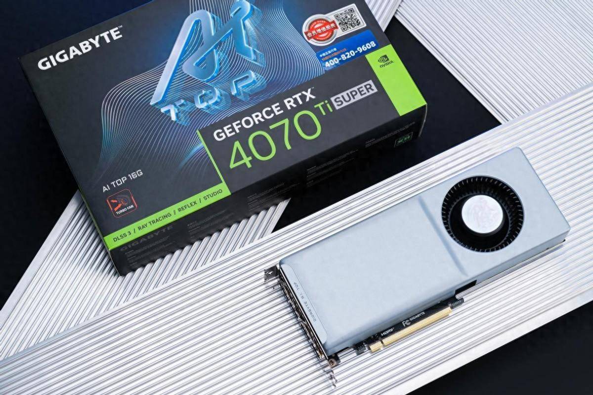 一看就是高级货，涡轮散热版RTX 4070 Ti SUPER测评