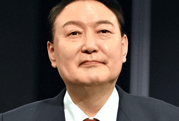 中韩关系生变？李在明民调下降，金文洙趁机合围，局势急转直下